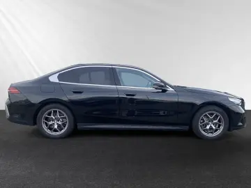520d xDrive  € 1.190 Zubehörbonus Standhzg.