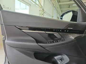 540d xDrive Lim. 748€ netto mtl. M Sport Panoram