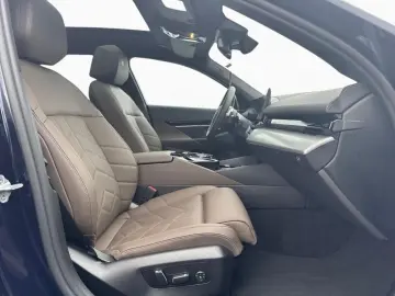 540d xDr Aut.M Sport Pano H K HUD DaPro PaPro 19