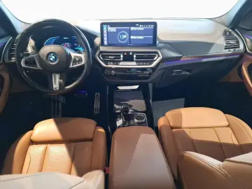 X3 xDrive30e M Sport HUD 360