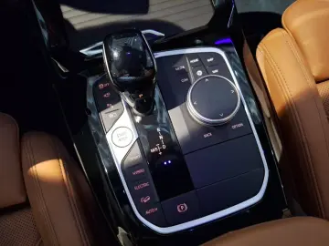 X3 xDrive30e M Sport HUD 360