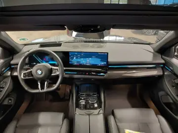 540d xDr.M Sport Pro PanoD.Standh.AHK ACC HUD HK