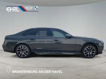 740d xDrive M-PAKET   SITZBELÜFTUNG V&H   SH   G