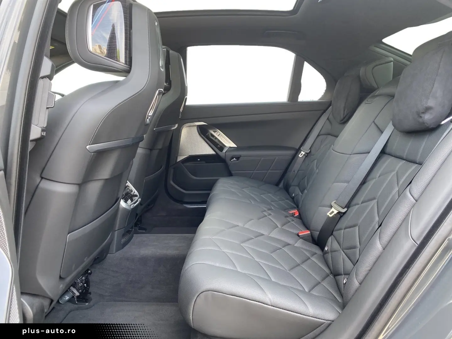 740d xDrive M-PAKET   SITZBELÜFTUNG V&H   SH   G