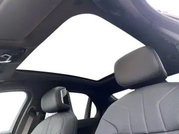 740d xDrive M-PAKET   SITZBELÜFTUNG V&H   SH   G