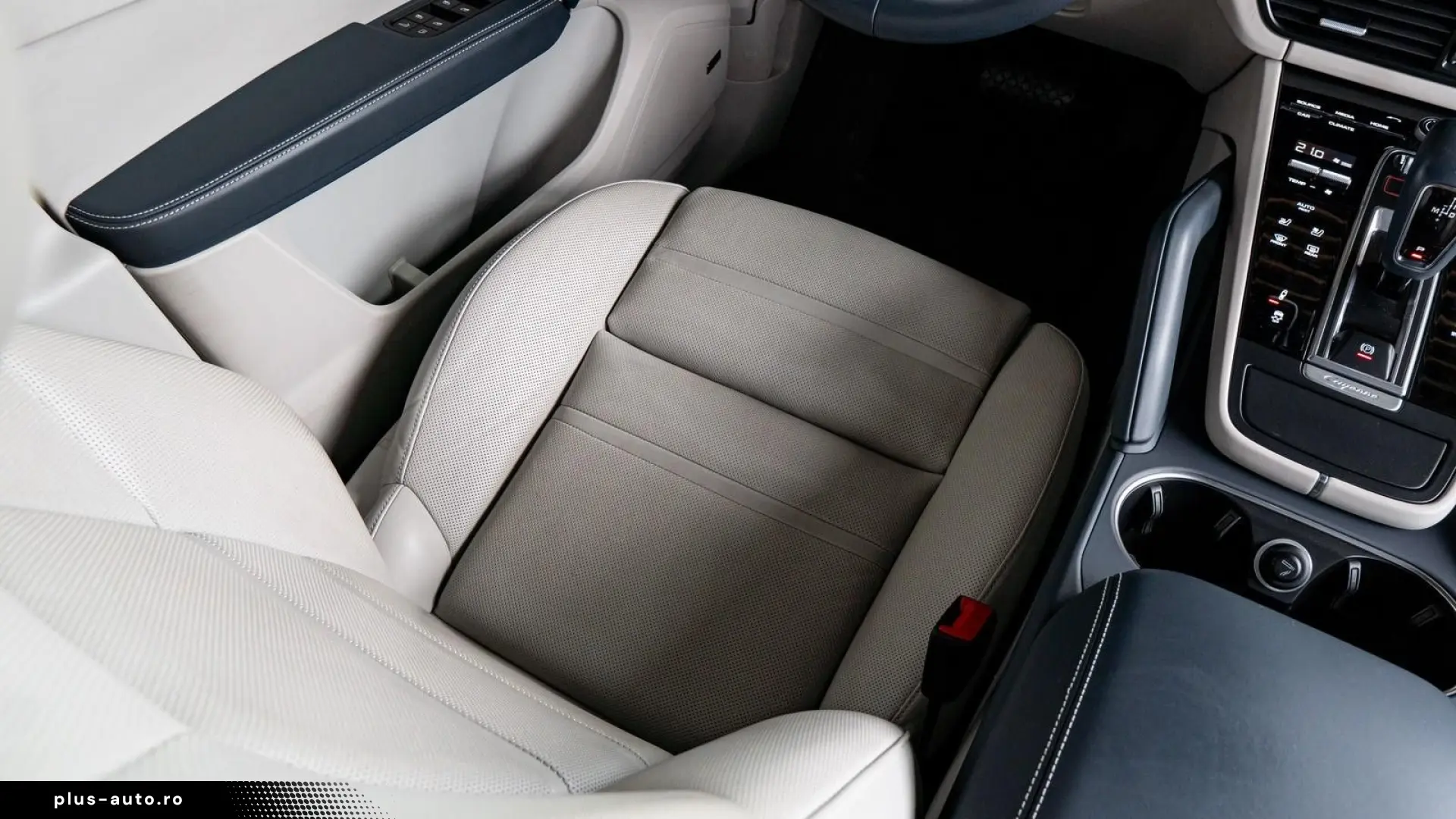 Cayenne PLATINUM   KAM TOT BOSE