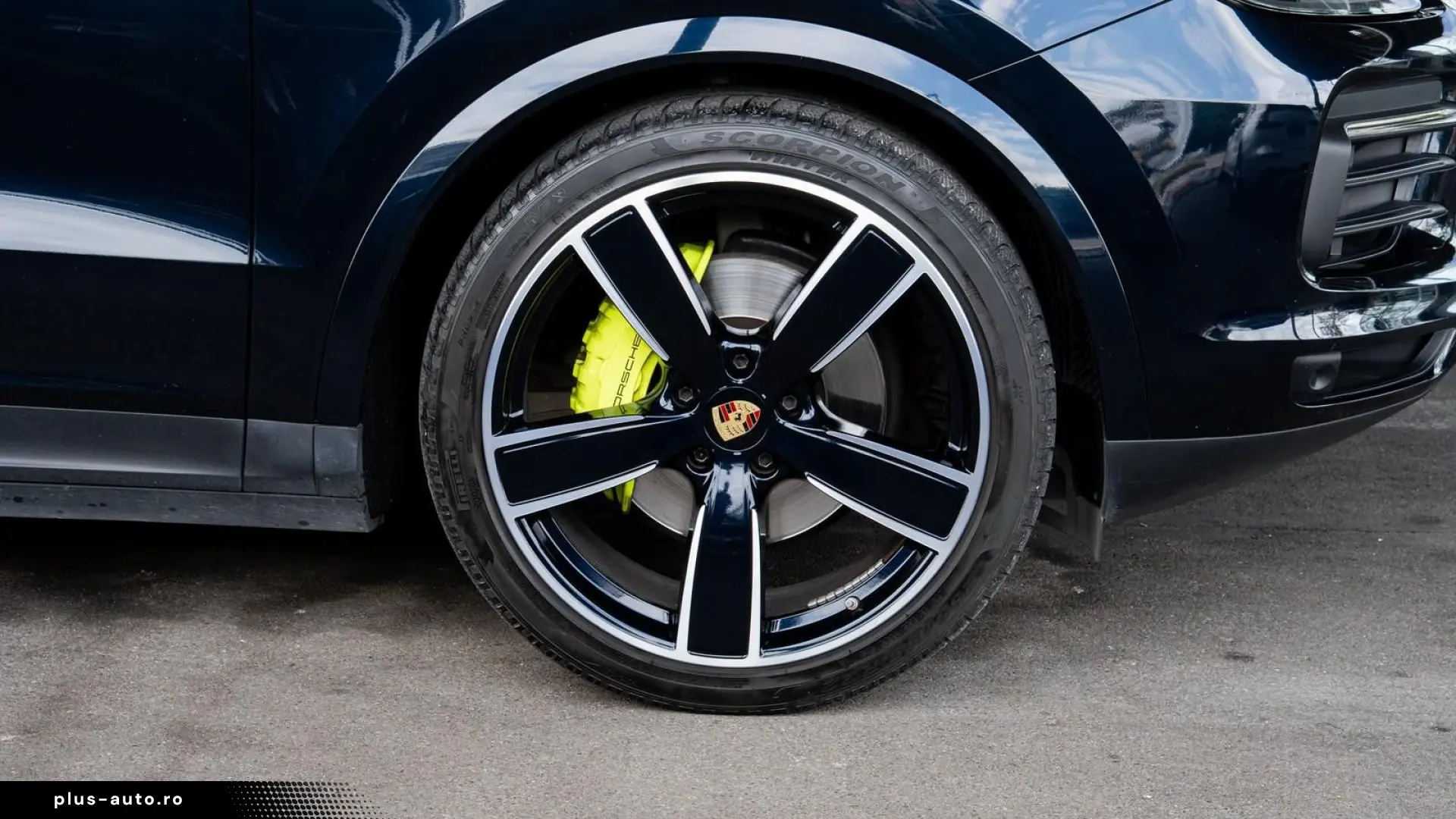 Cayenne PLATINUM   KAM TOT BOSE