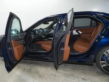 740 d xDrive M Sport DVD B&W LedBraun NP159