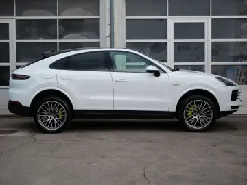Cayenne Coupe E-Hybrid Platinum Edition ACC 360