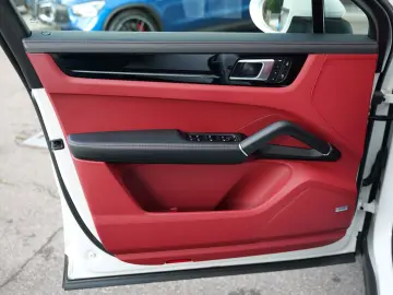 Cayenne Coupe E-Hybrid Platinum Edition ACC 360