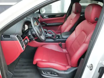 Cayenne Coupe E-Hybrid Platinum Edition ACC 360