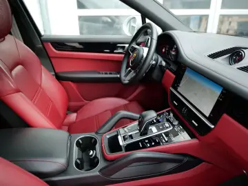 Cayenne Coupe E-Hybrid Platinum Edition ACC 360