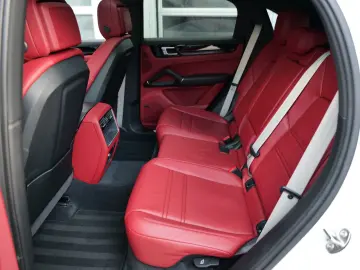 Cayenne Coupe E-Hybrid Platinum Edition ACC 360