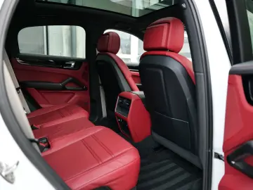 Cayenne Coupe E-Hybrid Platinum Edition ACC 360