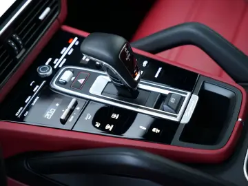 Cayenne Coupe E-Hybrid Platinum Edition ACC 360