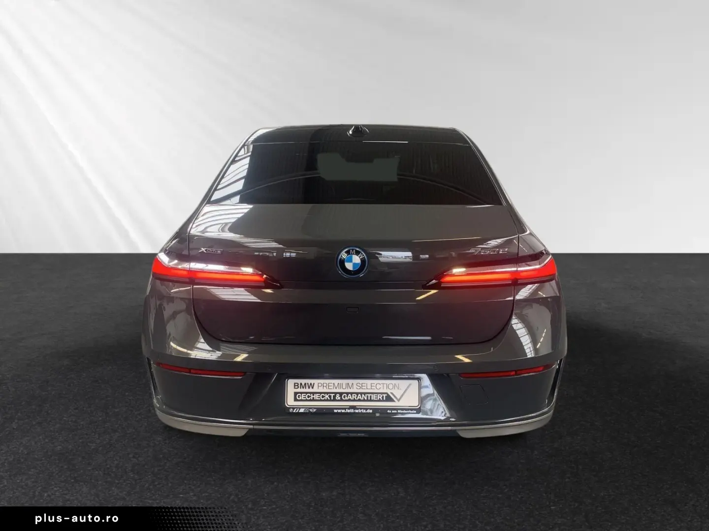 750e xDrive  € 1.190 Zubehörbonus SkyLounge