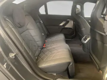 750e xDrive  € 1.190 Zubehörbonus SkyLounge