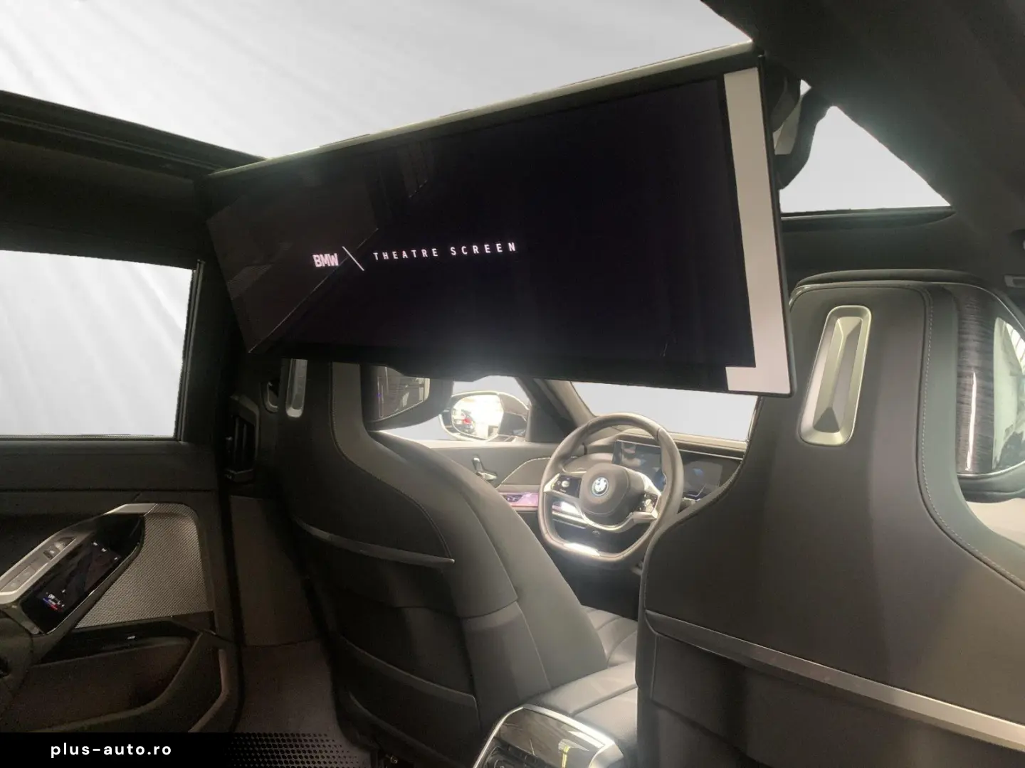 750e xDrive  € 1.190 Zubehörbonus SkyLounge