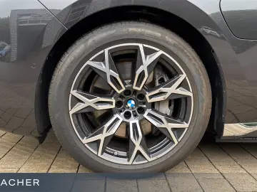 750e xDrive Navi HUD ACC 360  Massage 20 LM