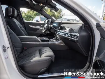 750e xDrive M-Sport HUD SITZBELÜFTUNG PANO 360