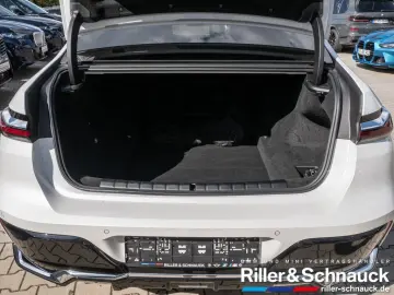 750e xDrive M-Sport HUD SITZBELÜFTUNG PANO 360