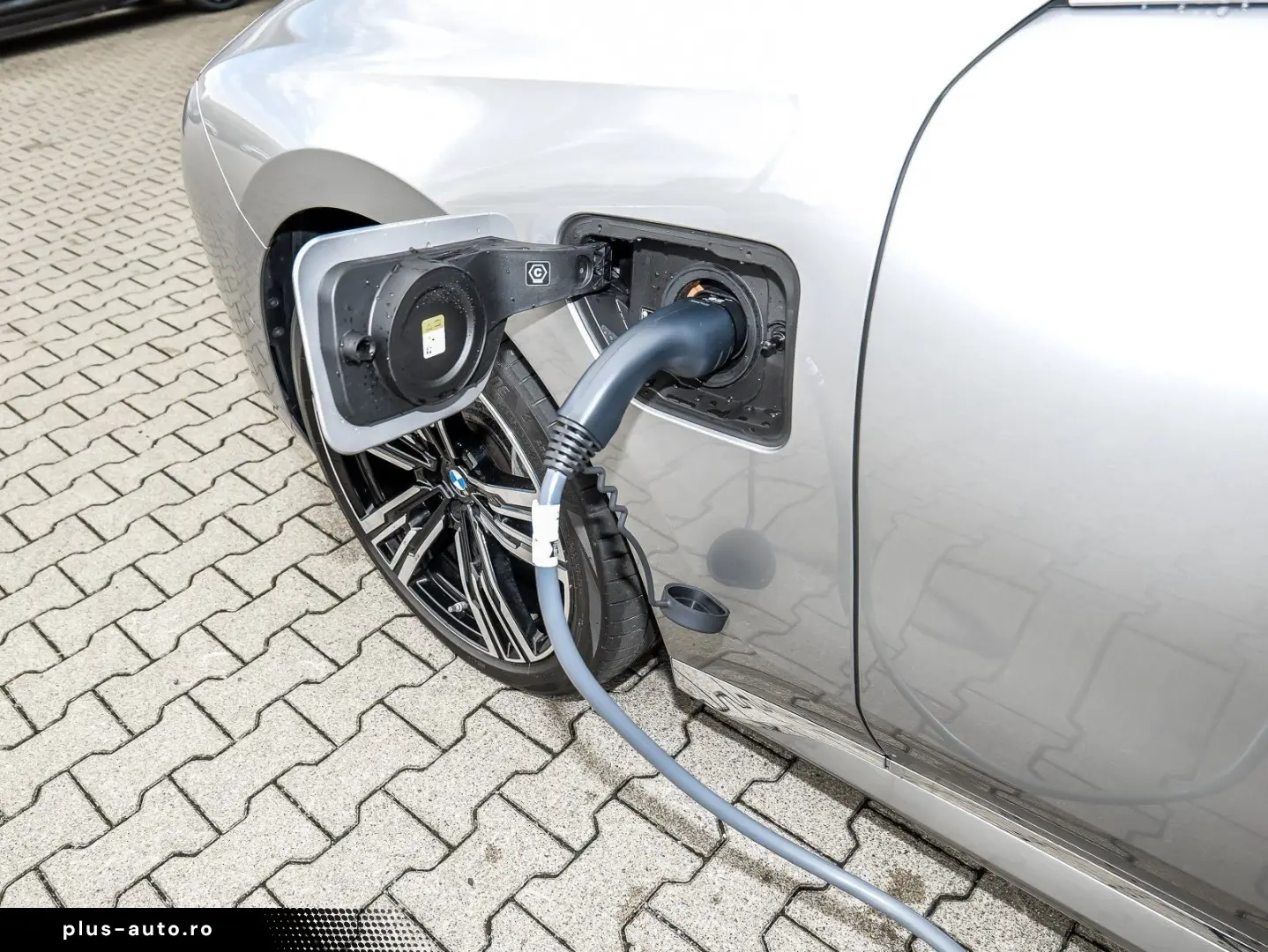 750e xDrive HUD PANO ACC 360 KAM RFK NAVI LED