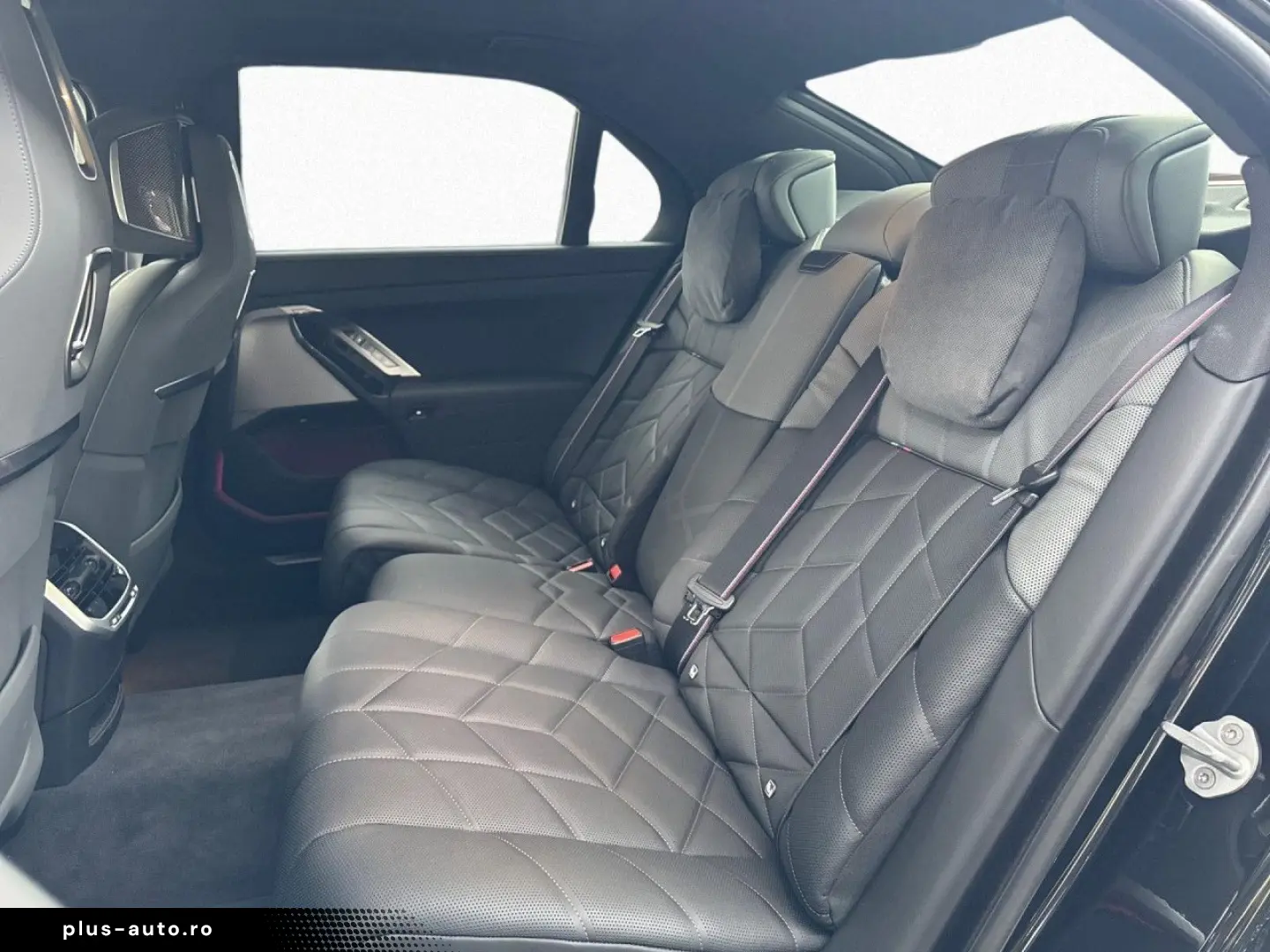 750e xDr M Sport ExLounge AutoTür Kristall SkyL