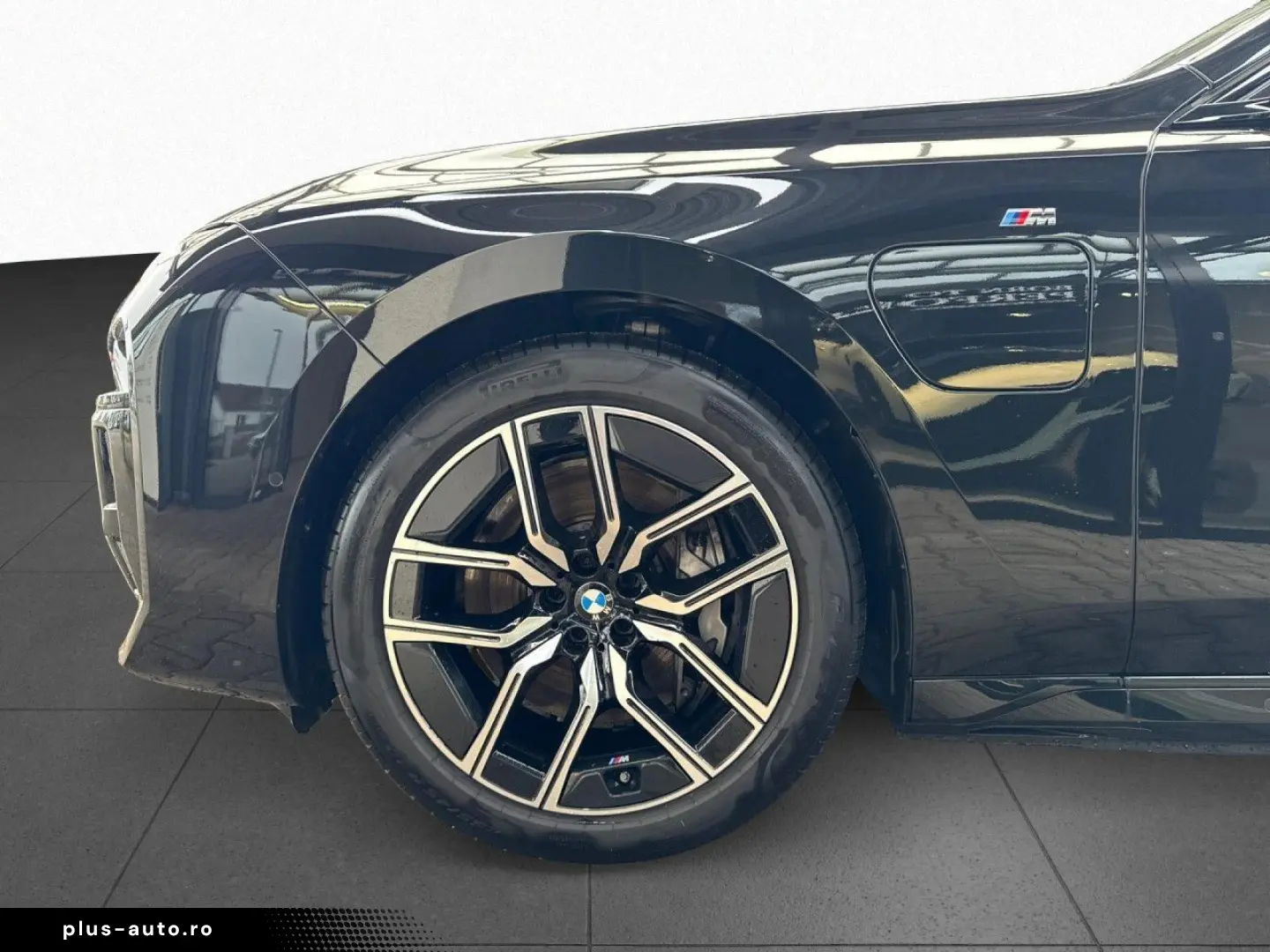 750e xDr M Sport ExLounge AutoTür Kristall SkyL