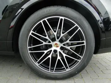 Cayenne 3.0 TFSI Coupe 1.HAND AUTOMATIK NAVI LED