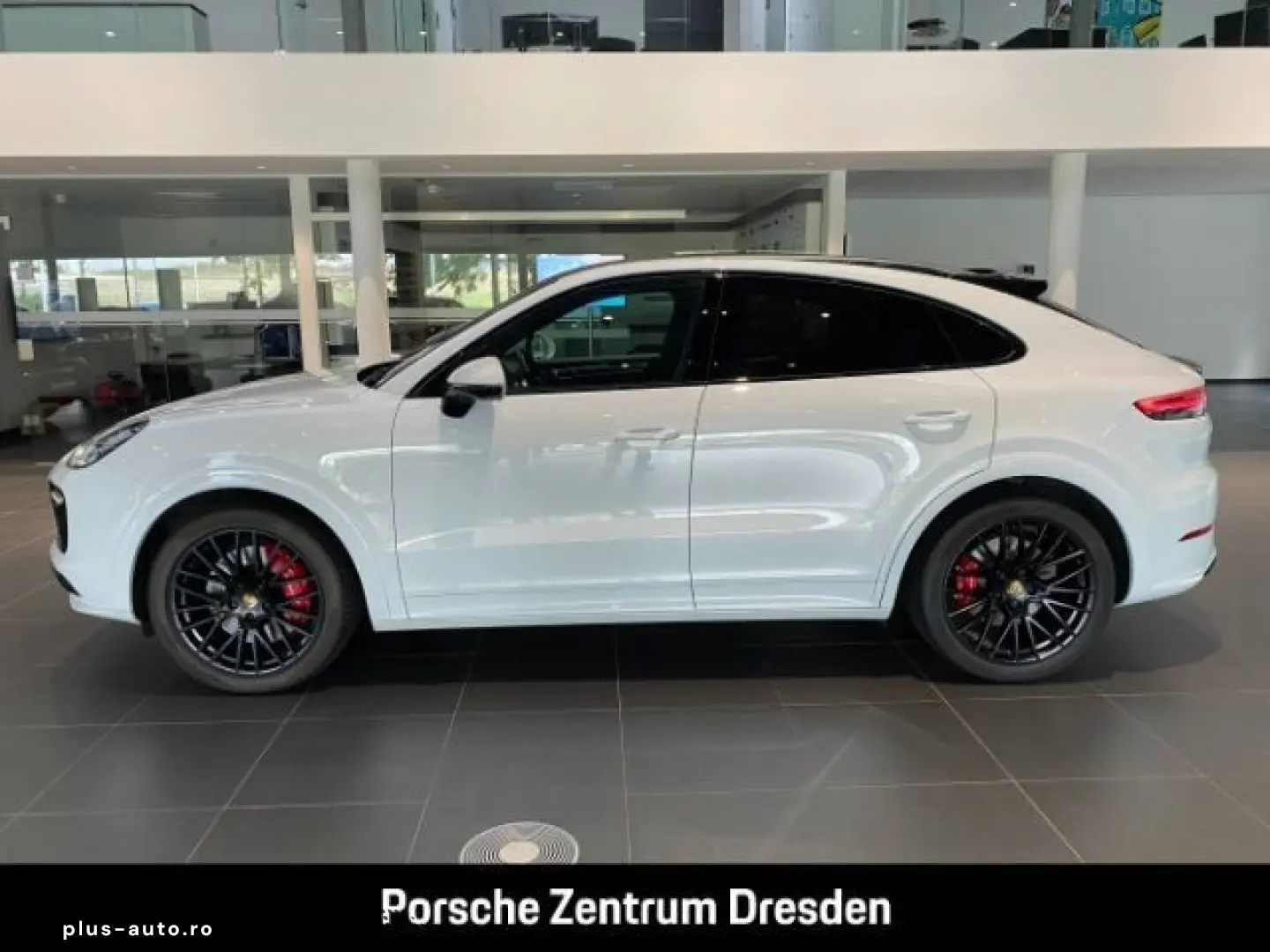 Cayenne GTS Coupe Ambientebeleuchtung BOSE