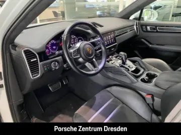 Cayenne GTS Coupe Ambientebeleuchtung BOSE