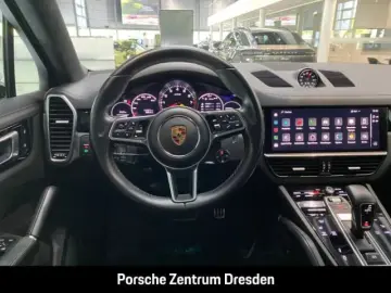 Cayenne GTS Coupe Ambientebeleuchtung BOSE