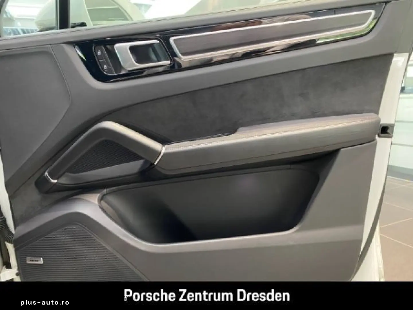 Cayenne GTS Coupe Ambientebeleuchtung BOSE