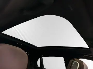 750e xDrive Lr. 1.290 - br. o.Anz. 48Mon 5`Km p.