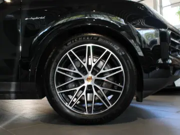 Cayenne Coupe E-Hybrid