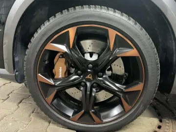 FormentorVZ 2.0TSI 4DriveDSG MATRIX BREMBO BEATS