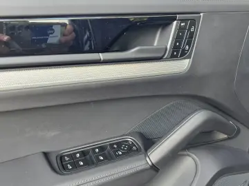 Cayenne S 4 0Ltr.-349kW V8Turbo 360 KAM PANO LED