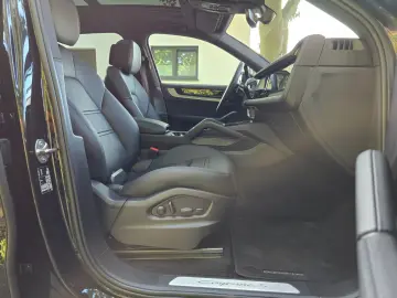 Cayenne S 4 0Ltr.-349kW V8Turbo 360 KAM PANO LED