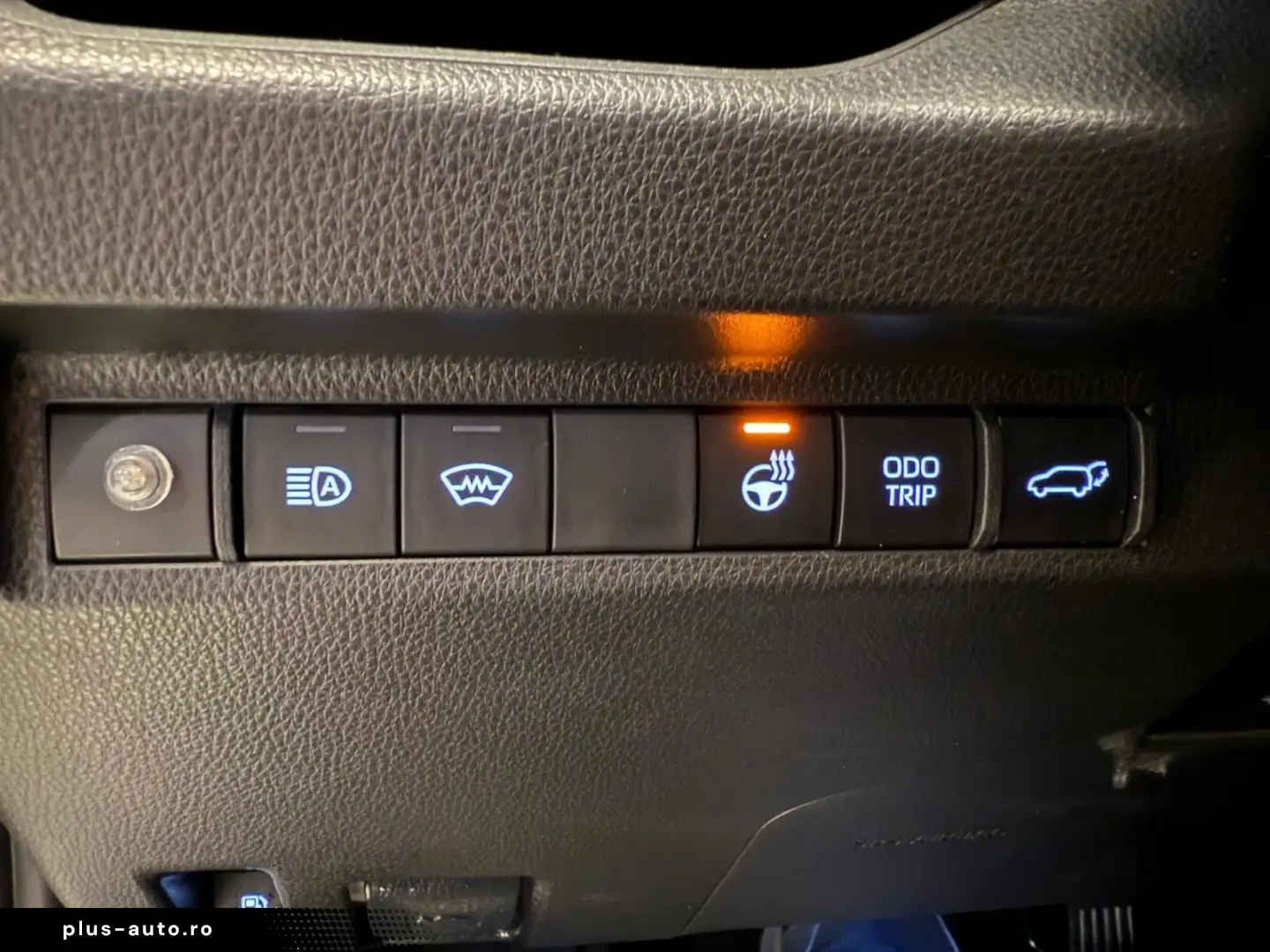 RAV 4 HYBRID-4x4-LED-LEDER-KAMERA-MOD. 2024