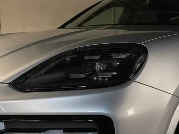 Cayenne E-Hybrid Coupe   InnoDrive   BOSE