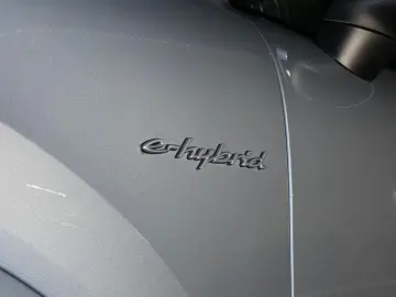 Cayenne E-Hybrid Coupe   InnoDrive   BOSE