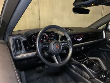 Cayenne E-Hybrid Coupe   InnoDrive   BOSE