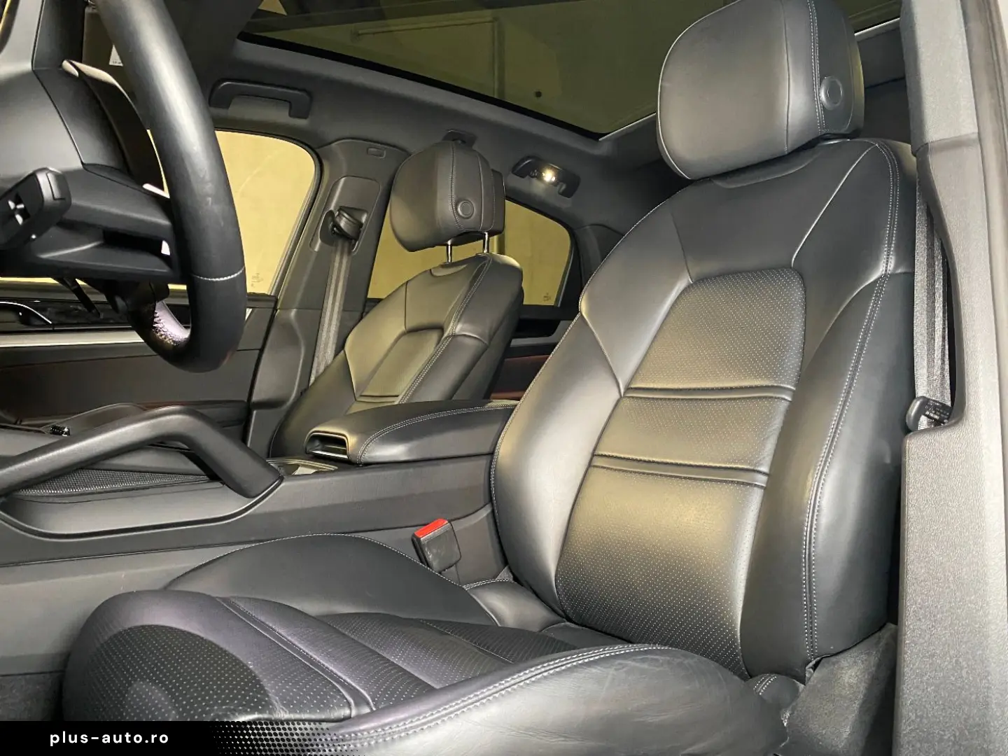 Cayenne E-Hybrid Coupe   InnoDrive   BOSE