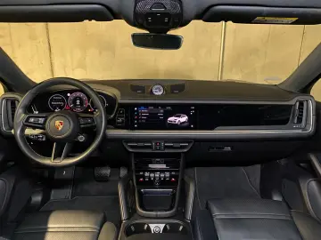 Cayenne E-Hybrid Coupe   InnoDrive   BOSE
