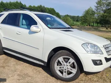 Mercedes-Benz ML 320