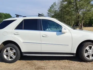 Mercedes-Benz ML 320