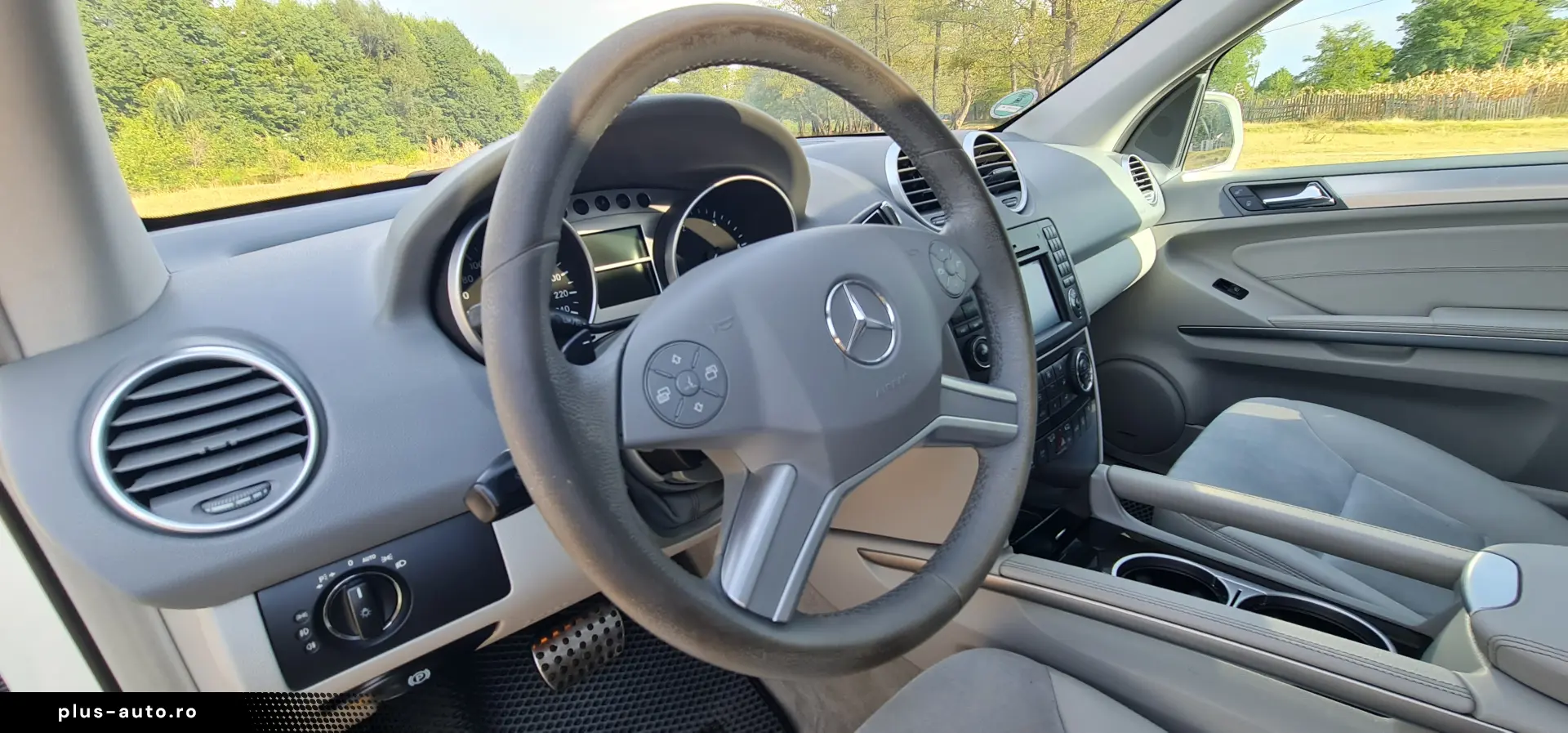 Mercedes-Benz ML 320