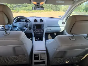 Mercedes-Benz ML 320