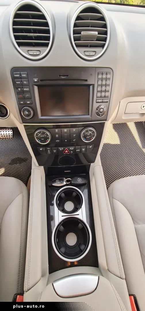 Mercedes-Benz ML 320