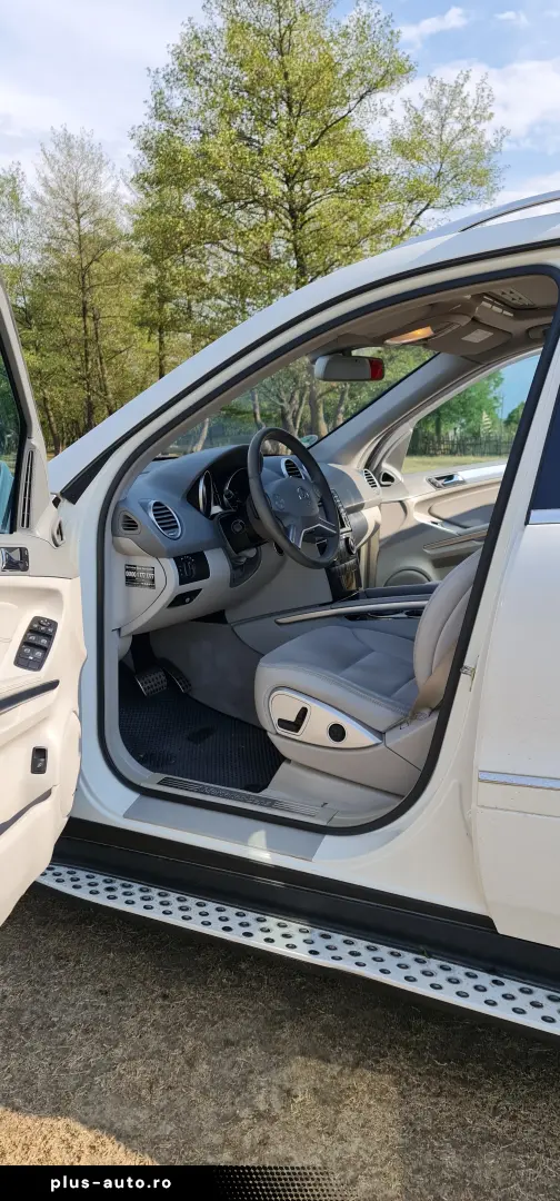 Mercedes-Benz ML 320